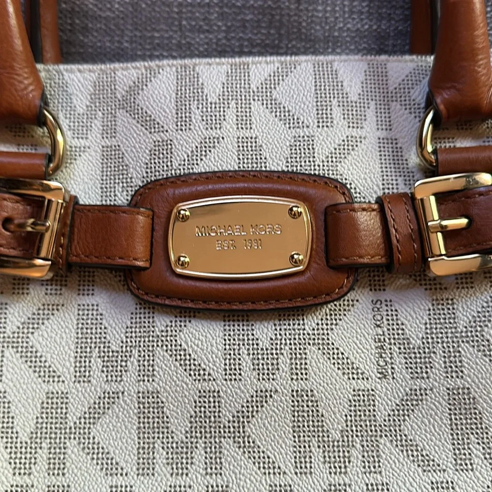 Michael Kors Hamilton tote, like new condition